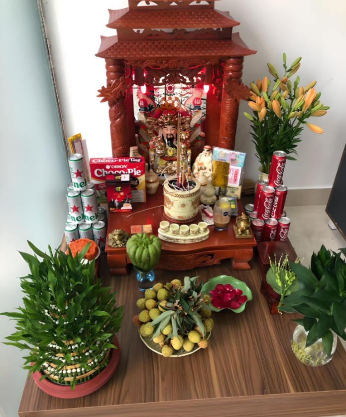 Hướng dẫn trang trí bàn thờ Ông Địa Thần Tài gia chủ mệnh Hỏa giá bình dân